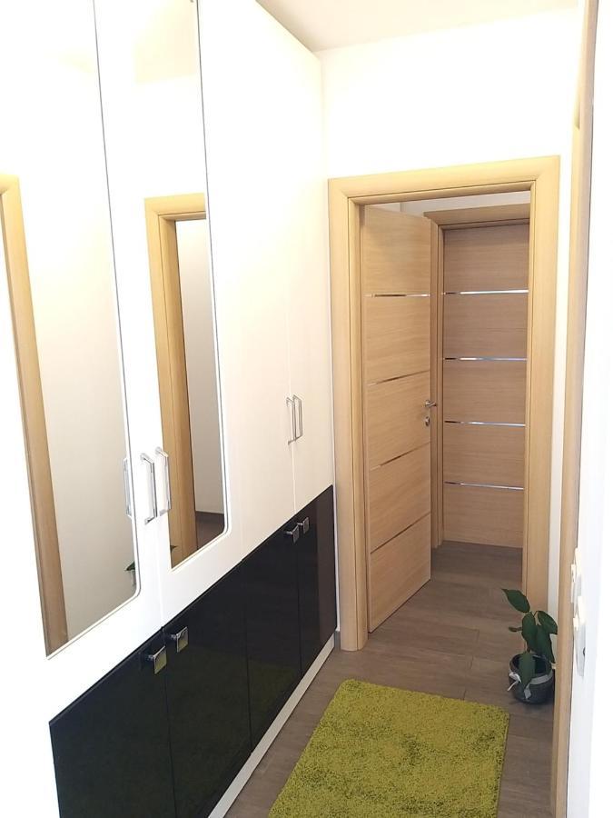 3 Bedroom Apartment With Terrace And Free Parking Split Extérieur photo